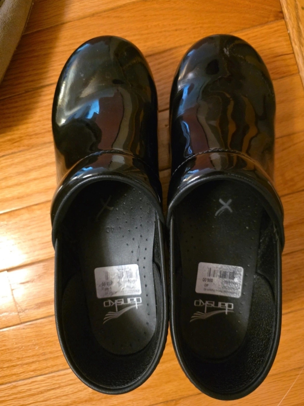 Dansko Black Shiny Slip-On Clogs Size 40 (9 1/2)